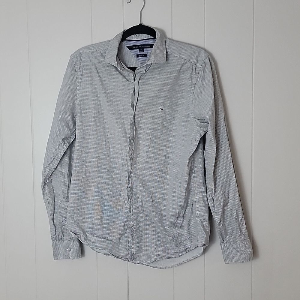 Tommy Hilfiger button down with hidden buttons